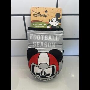 Disney Mickey Mouse Set of 2 Mini Oven Mitts FOOTBALL SEASON